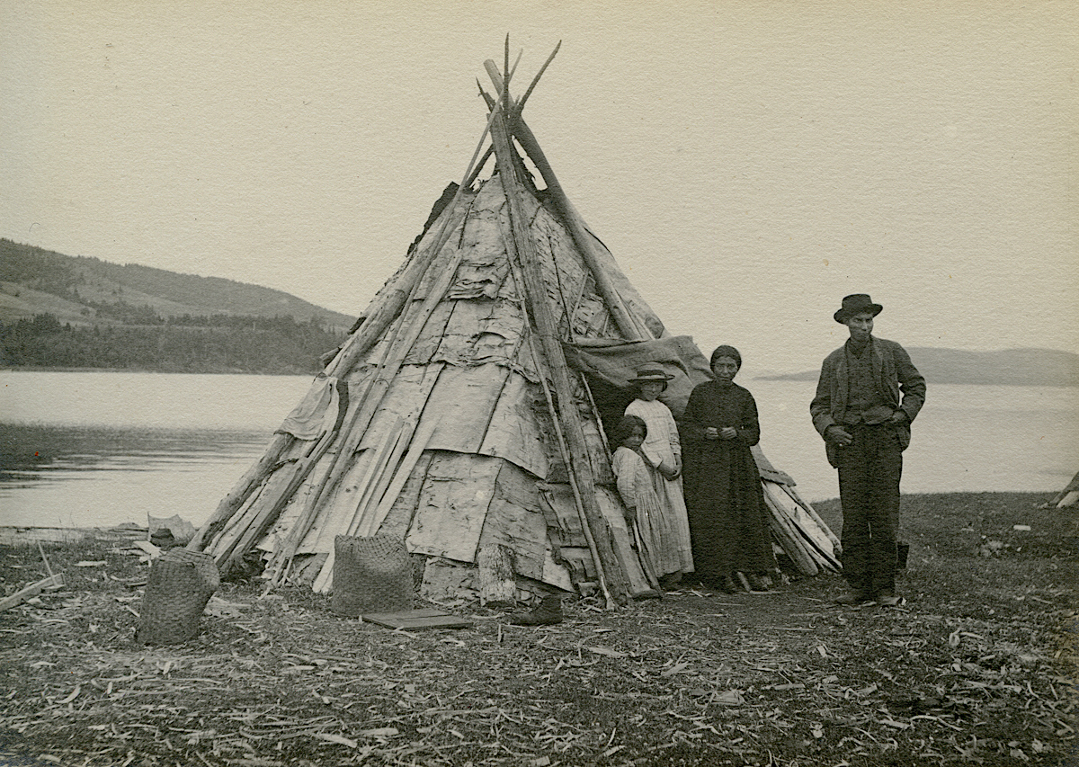 Go to <Abbe Museum and the Wabanaki Market> Quest